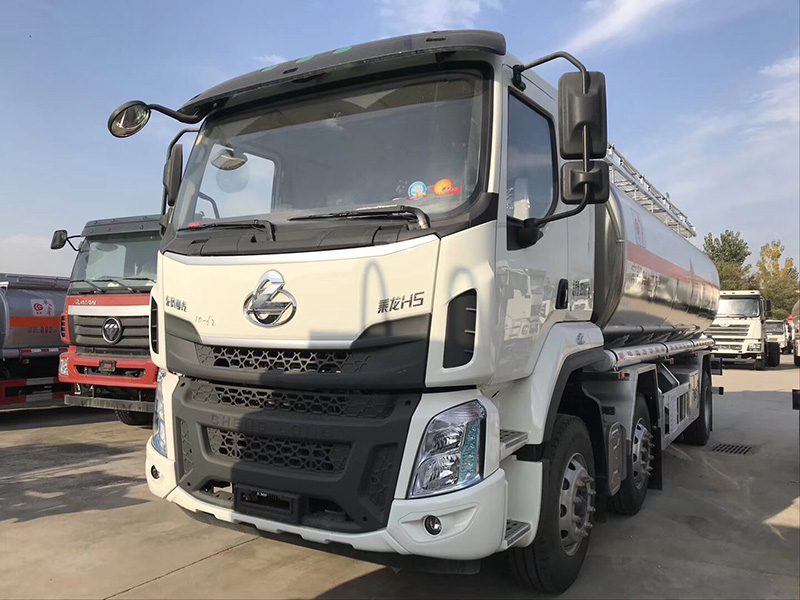 1564645473767679.jpg 629993397905724996.jpg