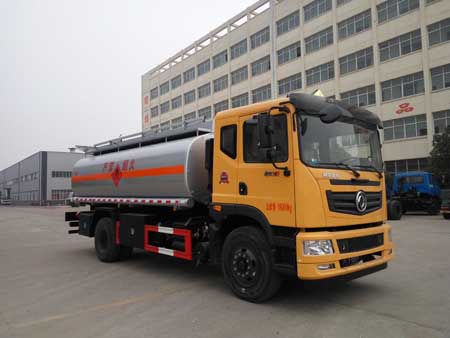 東風T3、T5油罐車