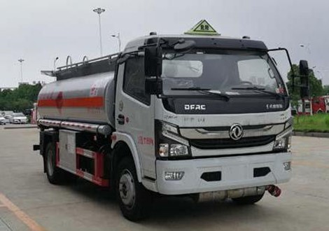 國六東風(fēng)福瑞卡8噸加油車圖片 國六東風(fēng)福瑞卡8噸加油車圖片