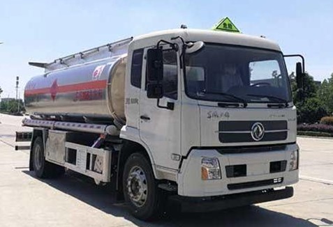 國六東風天錦鋁合金運油車圖片 國六東風天錦鋁合金運油車圖片