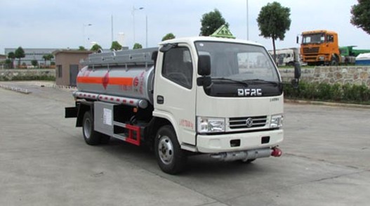 玉柴115馬力5噸加油車圖片 玉柴115馬力5噸加油車圖片