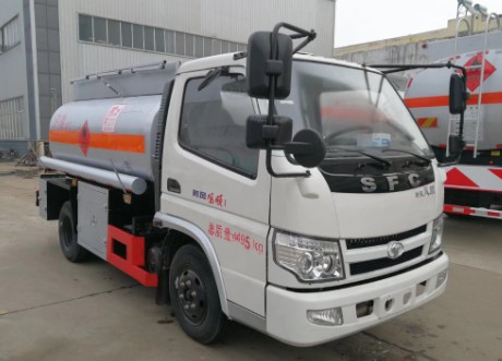 時(shí)風(fēng)藍(lán)牌2.8方加油車圖片 時(shí)風(fēng)藍(lán)牌2.8方加油車圖片