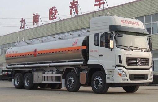 國五東風天龍油罐車圖片 國五東風天龍油罐車圖片