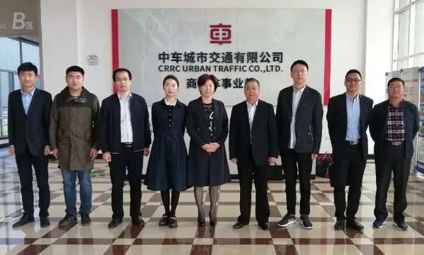 張家港市領導一行蒞臨湖北楚勝考察